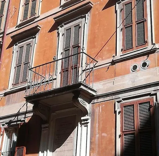 Little Gem In Trevi Fountain Apartment Rom